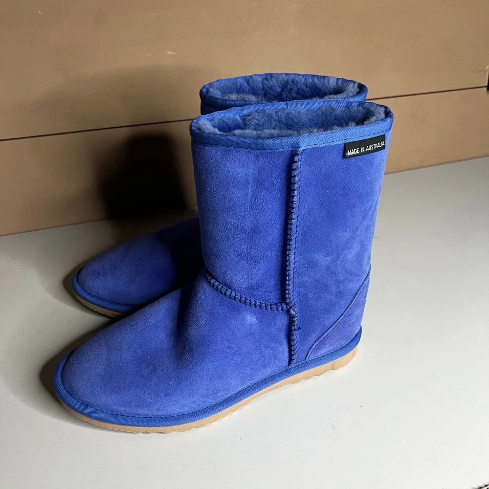 UGG Australian Boots Classic Short Electric Blue Sheepskin Suede Womens 10
